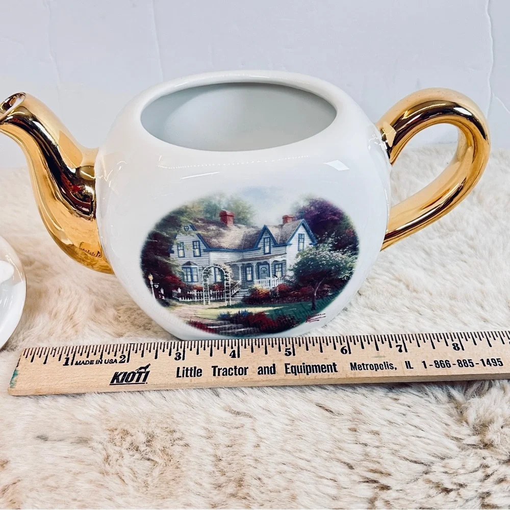 Thomas Kinkade‎ Gold and White Teapot
